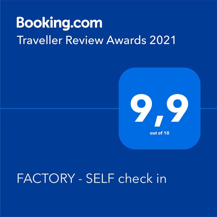 דירות אוסילק Factory - Self Check In מראה חיצוני תמונה